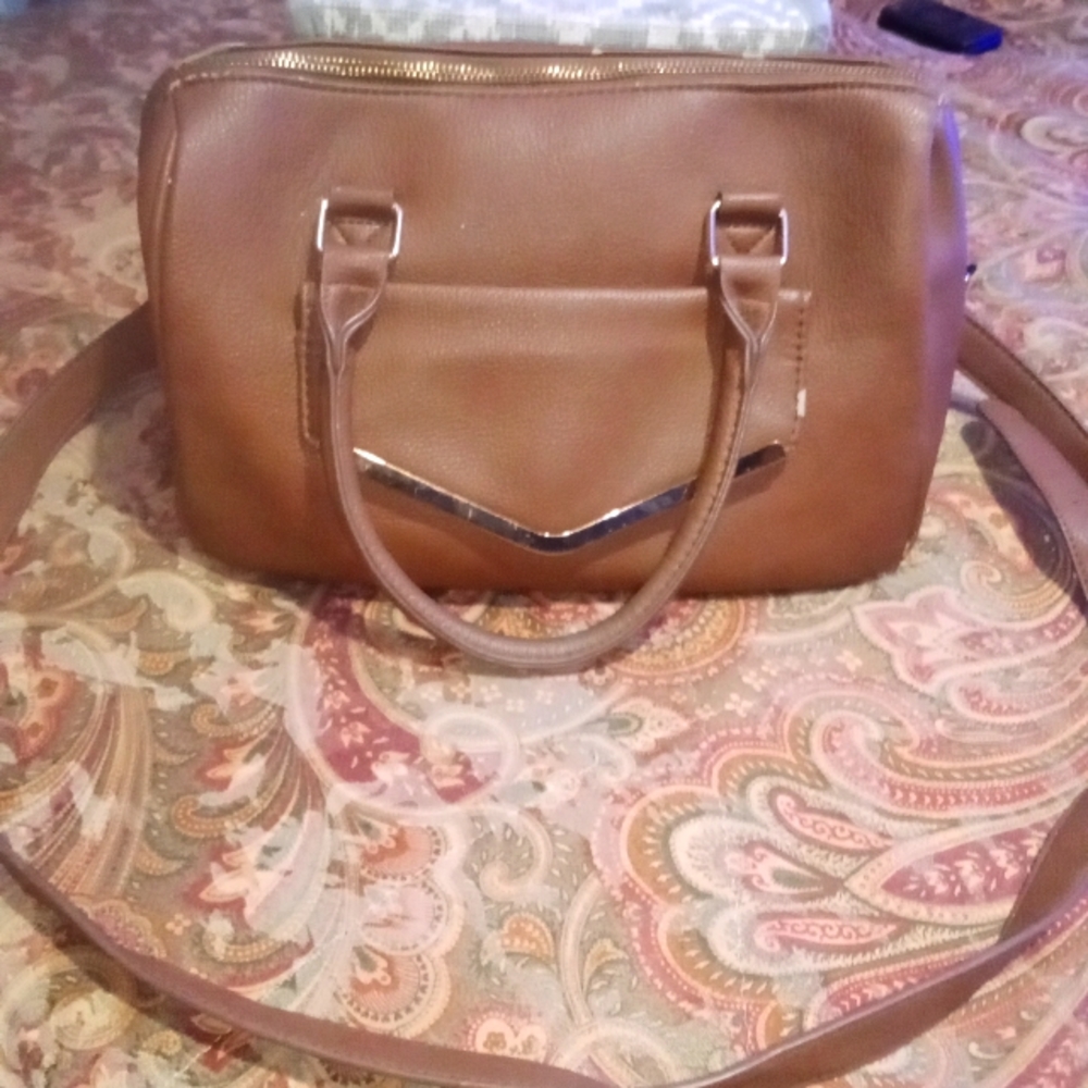 Cato Fashions Brown Shoulder Bag with Envelope like pockets.